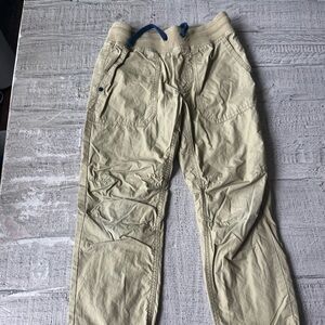 Crazy 8 Boy’s Khaki Cargo Pants